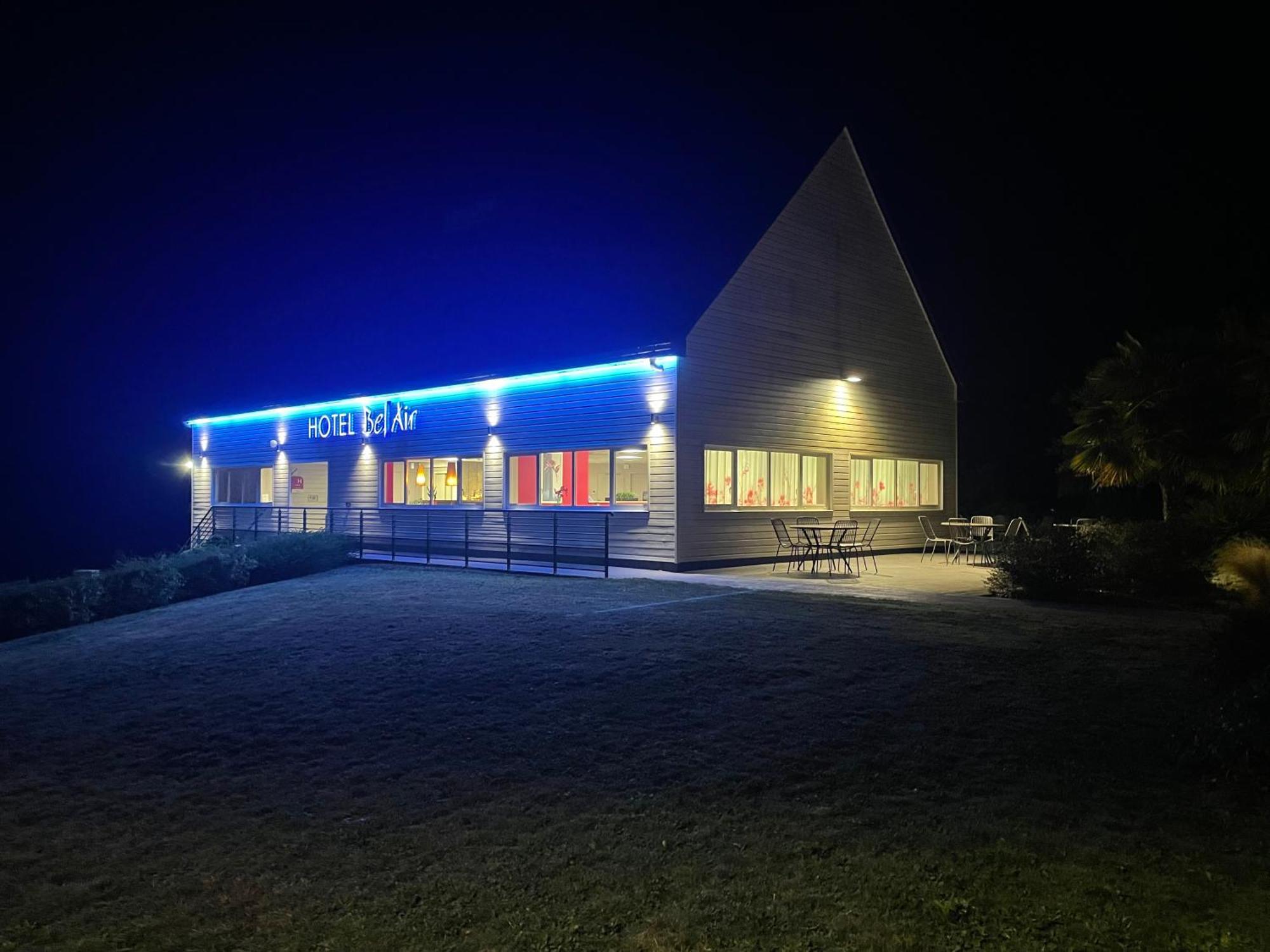 Hotel Restaurant Bel Air Crevin - Axe Rennes Nantes Exteriör bild