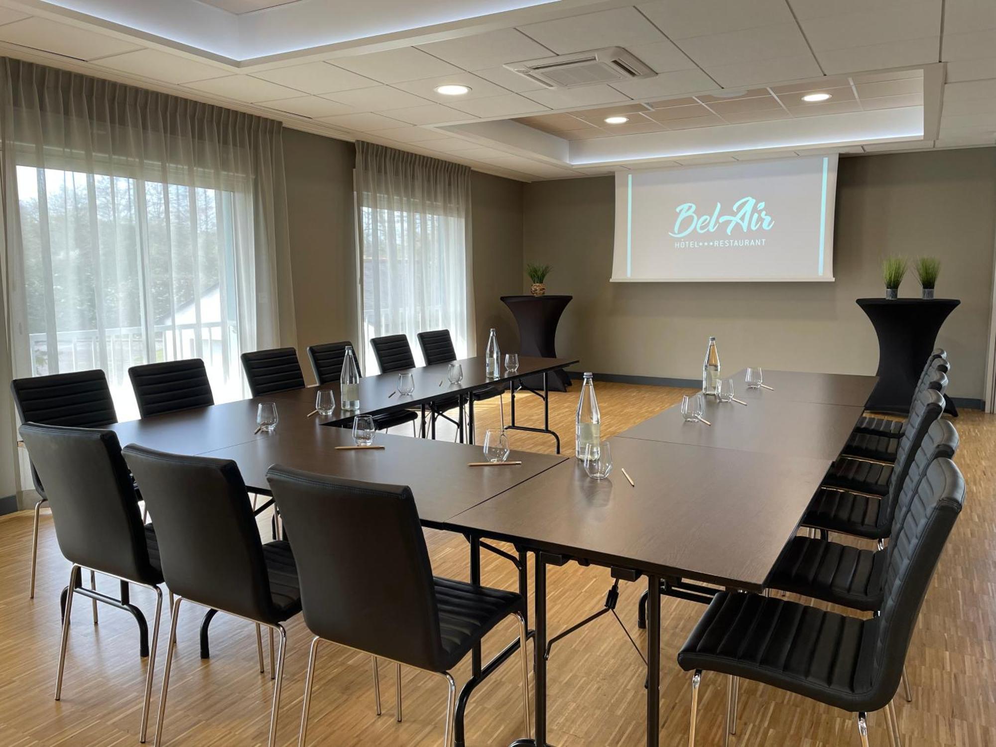 Hotel Restaurant Bel Air Crevin - Axe Rennes Nantes Exteriör bild