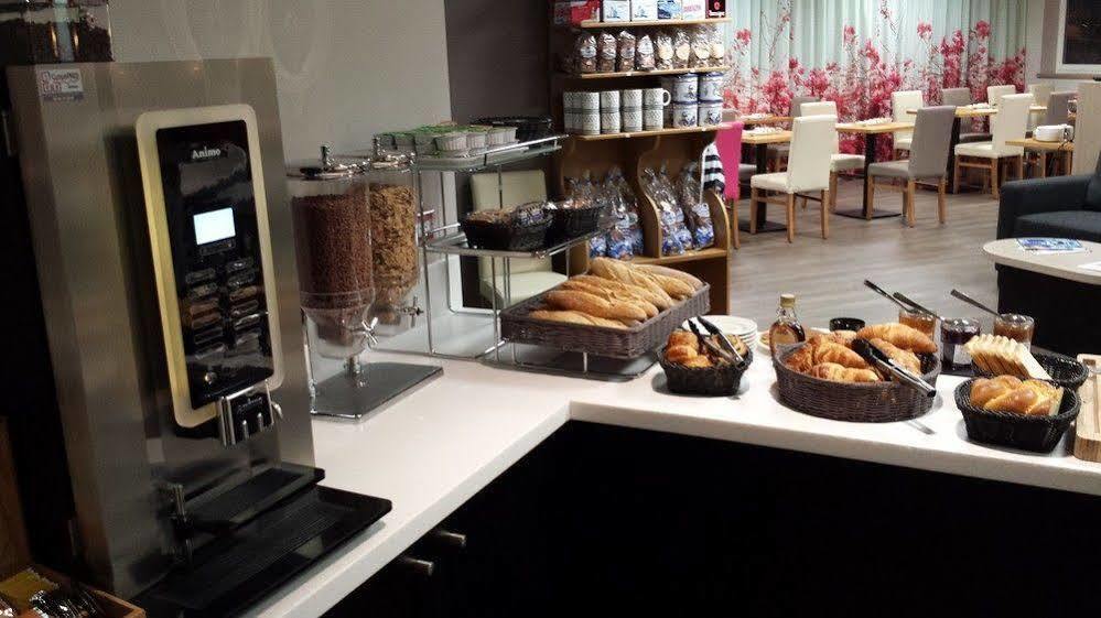 Hotel Restaurant Bel Air Crevin - Axe Rennes Nantes Exteriör bild